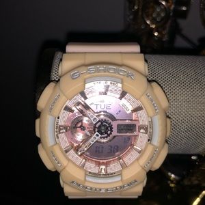 Baby pink watch